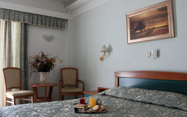 Hotel Platon