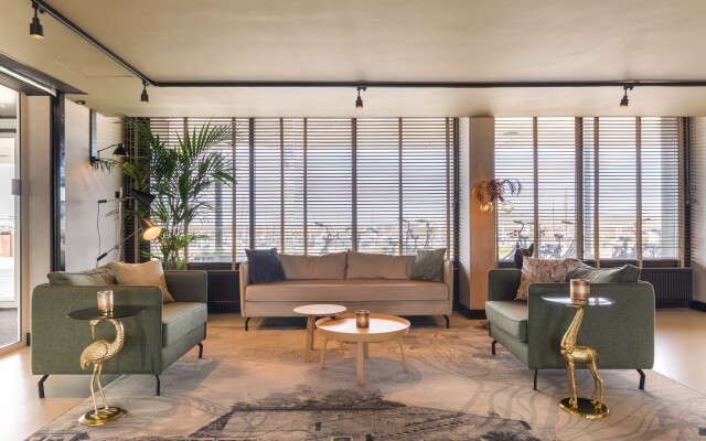 Leonardo Hotel IJmuiden Seaport Beach