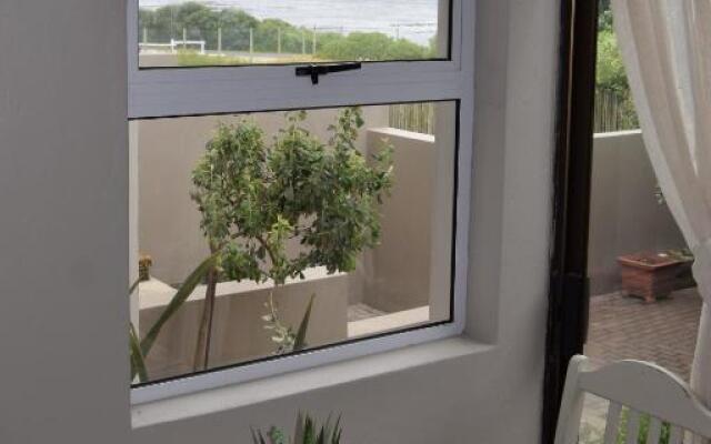 Strandloper Apartments