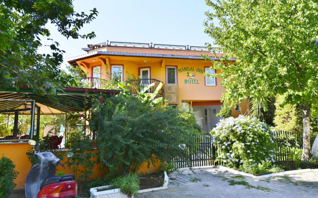 Mandalinn Hotel