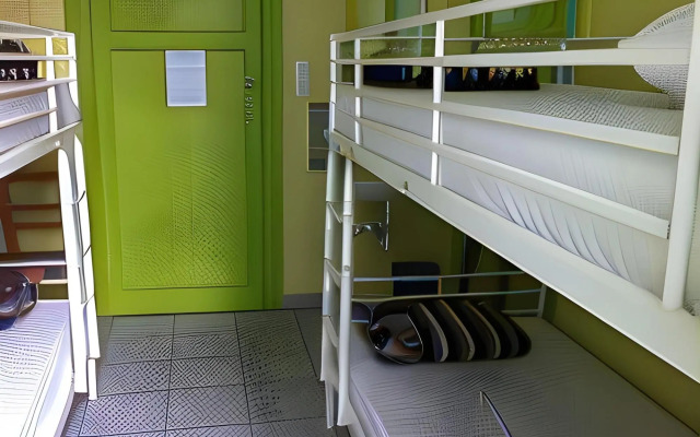 Zeus Hostel