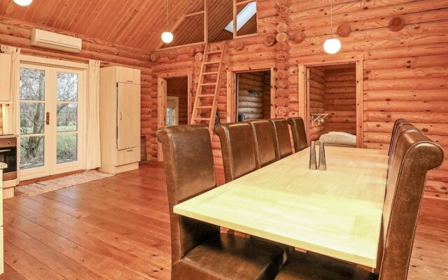 Gorgeous Holiday Home in Vinderup Jutland With Whirlpool
