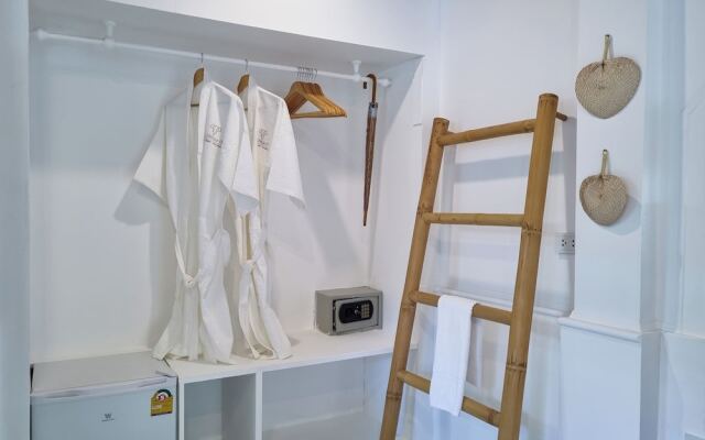 Elephant Beach Club & Resort Samui