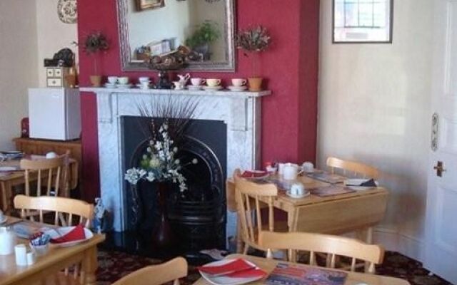 Esklet Guest House