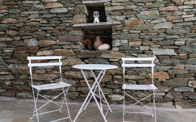 7 Bedroom Agios Romanos Villa in Tinos - BLG 69205