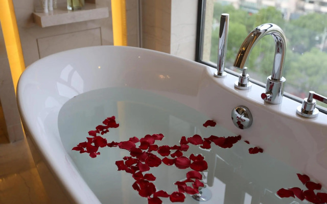 S & N International Hotel Linhai