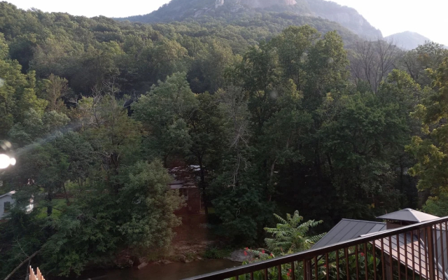 The Carter Lodge On The River