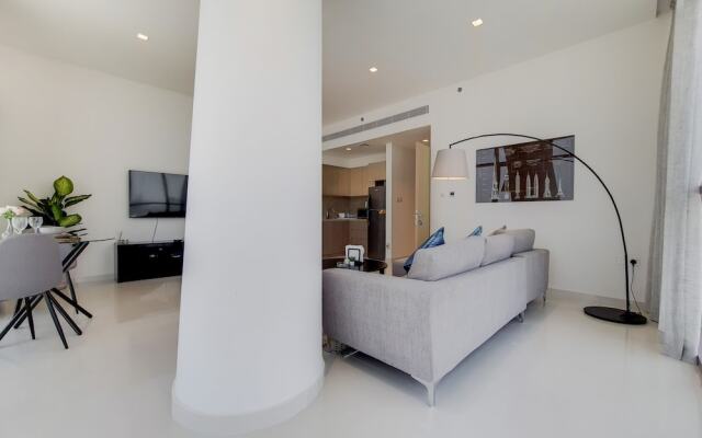 GreenFuture - Stylish Apartment With Panoramic City Views