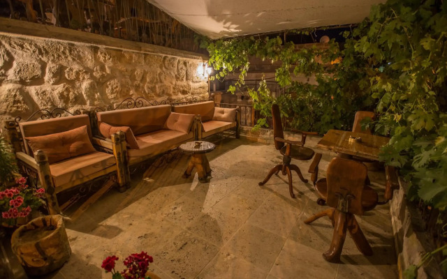Koza Cave Hotel