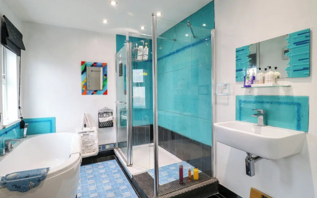 Peak House