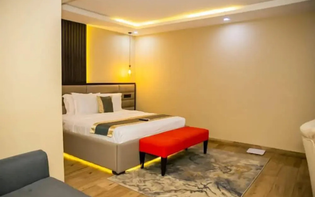 Sound View Lounge and Apartments