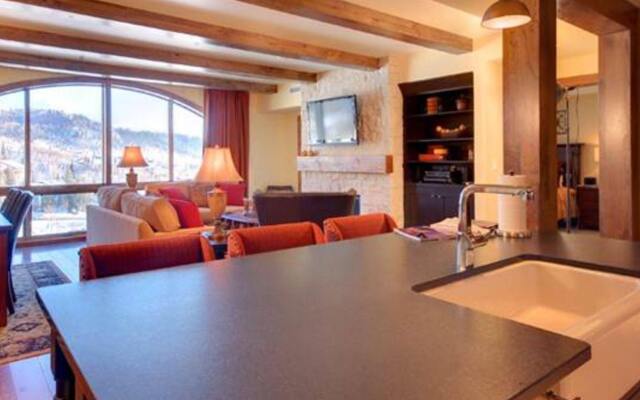 Edgemont Condos by Moving Mountains
