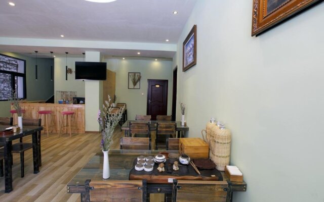 Siguniang Mountain Metok Light Inn