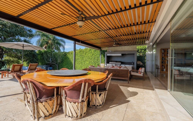 Exclusive House with Lake Chapala Access
