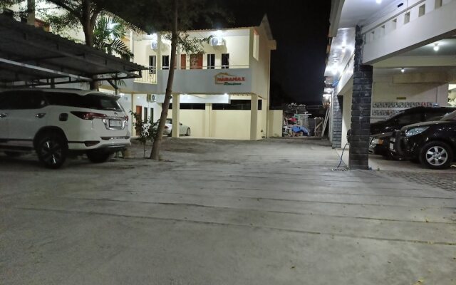 Nadamax Solo Guest House