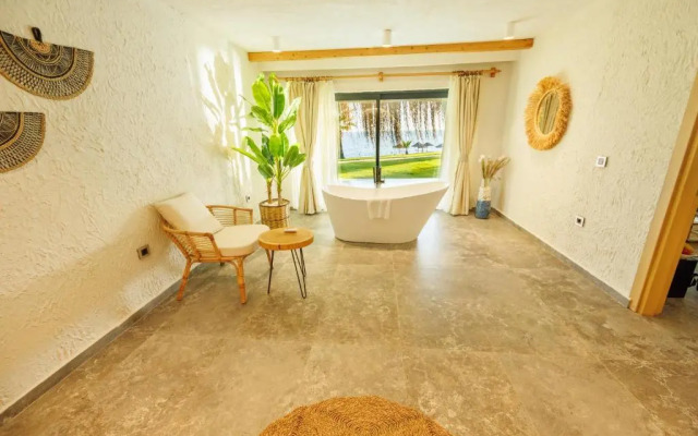 Flora Garden Beach Hotel