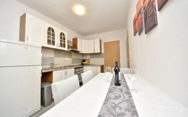 Apartmani Robi i Kristina