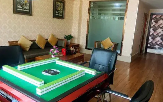 Tianlong Hotel (Lufeng South Railway Station Jinshan Ancient Town Branch)