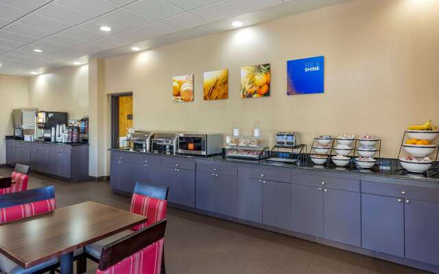 Comfort Inn Fort Mill Amusement Park at Carowinds Blvd