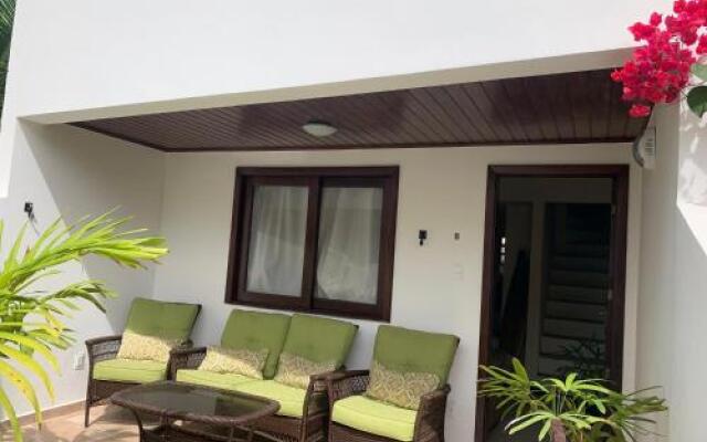 Praia Do Sol Triplex Beach House