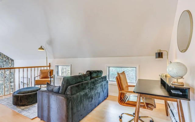 Secluded Kerhonkson Retreat With Deck + Views!