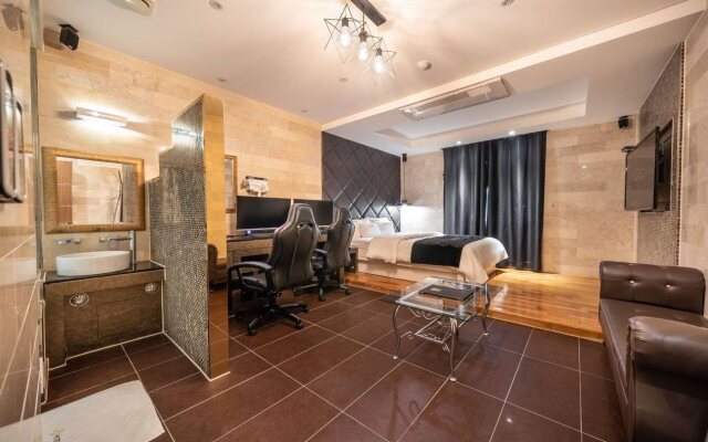 Blixx Hotel