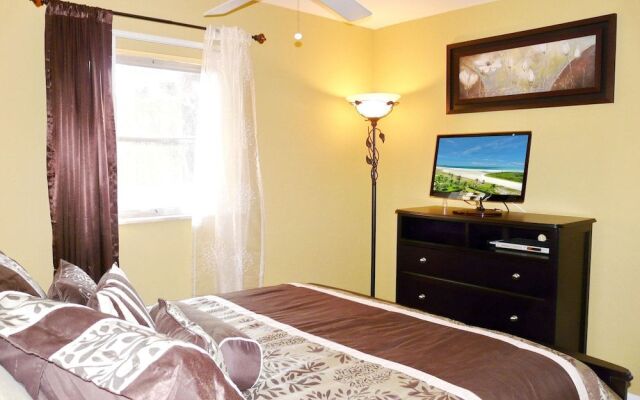 109 West Flamingo Circle