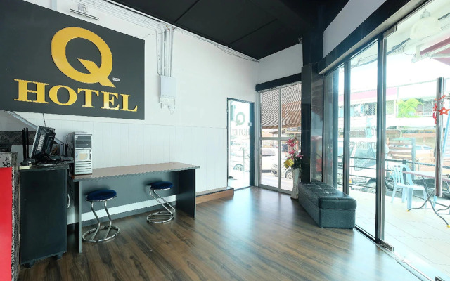 OYO 1104 Q hotel