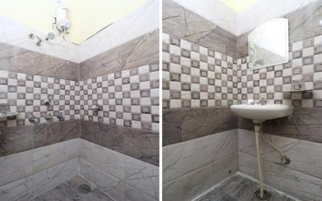 Punjab Hotel By OYO Rooms