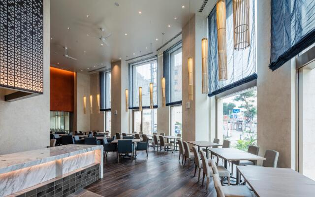 JR KYUSHU HOTEL Blossom Naha