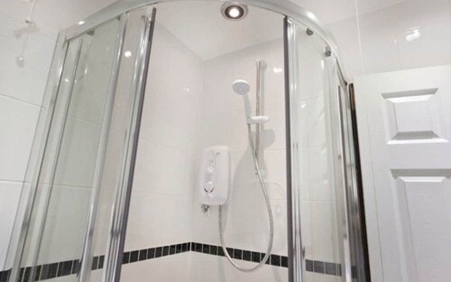 Victoria Centre Apartments & Annexe