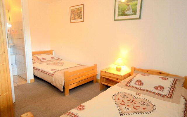 Charming Chalet in Champagny-en-Vanoise near Paradiski Ski Area