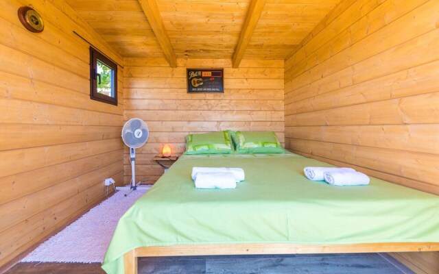 Nice Home in Kastel Novi With Sauna, Wifi and 4 Bedrooms