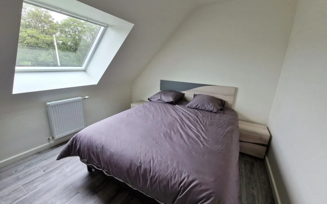 Spacious House Near Pink Granite Coast