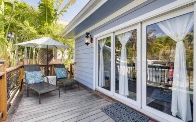 The Periwinkle House - 4bd-2ba - Sleep 10