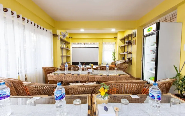 Deepjyoti Inn & Homestay