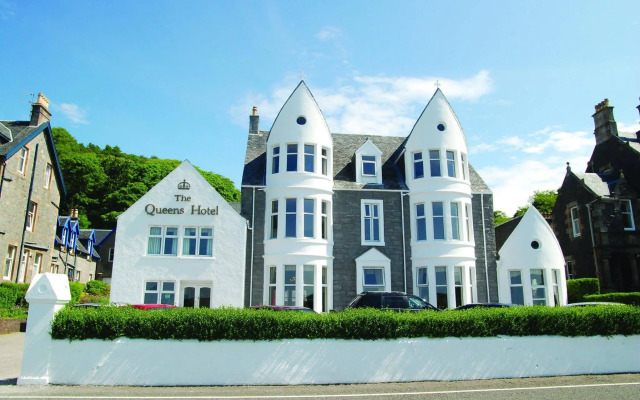 Muthu Queens Hotel