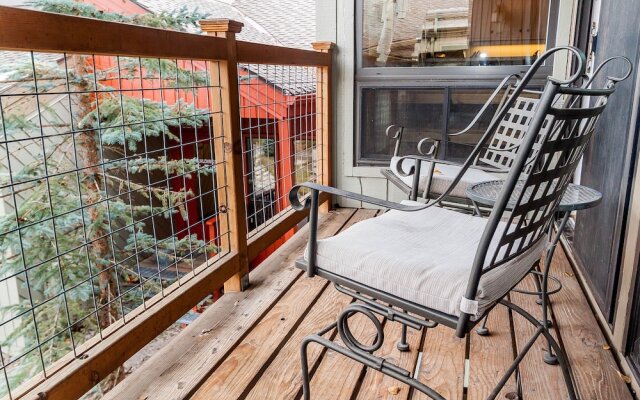 Flying Dutchman by Summit County Mountain Retreats