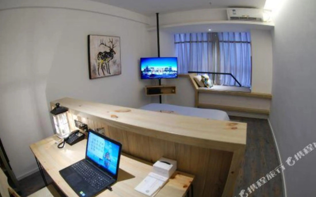 Changyi Xiangxu Jingsu (Zhongbaijia Lejia Store)