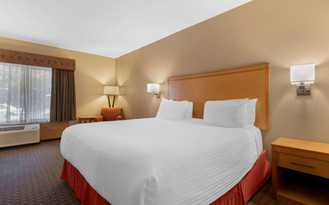 Best Western Plus Olympic Inn