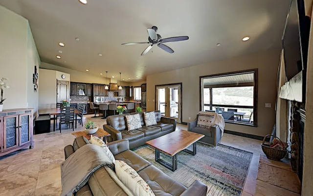 1482hd5m 3 Bedroom Townhouse