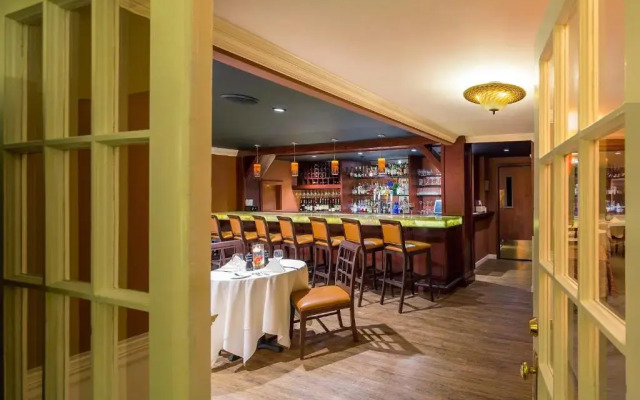 The New London Inn