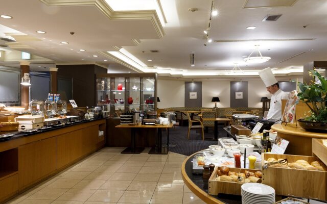 Jr-East Hotel Mets Omori