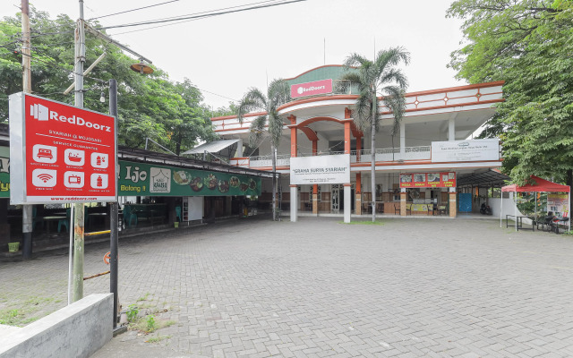 Reddoorz Syariah Mojosari