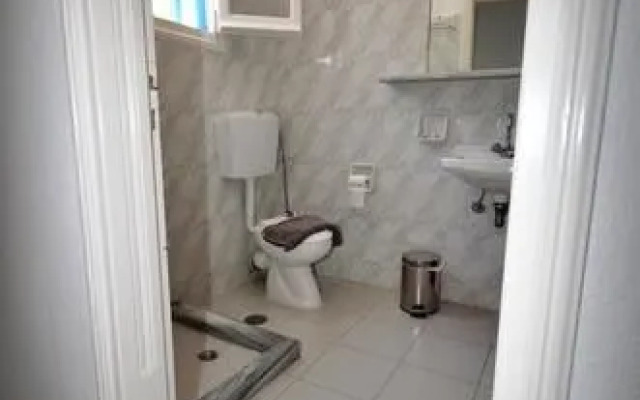 Vista Vaios Rooms & Studios Pension