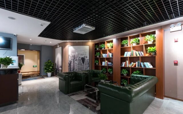 James Joyce Coffetel (Beijing Guomao Jianguomen Subway Station)