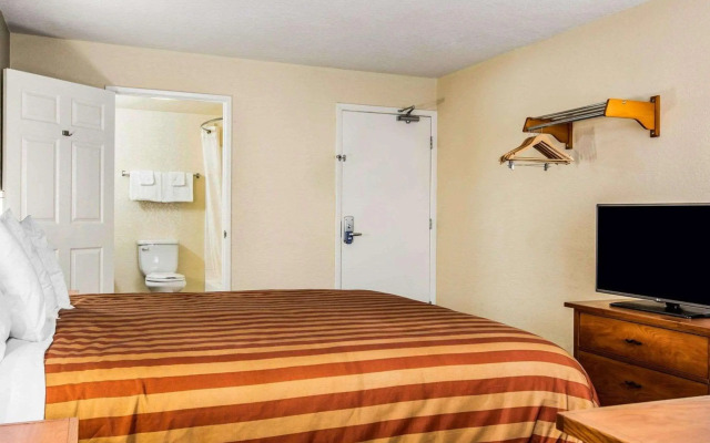 Hotel Avenida, San Clemente Beach