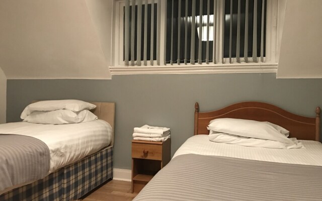 OYO Newcastle West