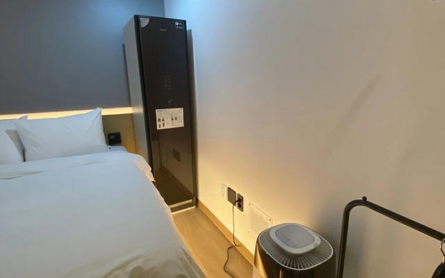 The Leeds Hotel