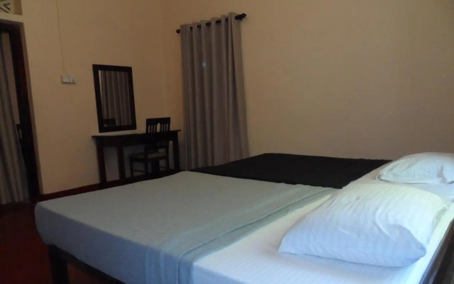Savana Bungalow & Hostel